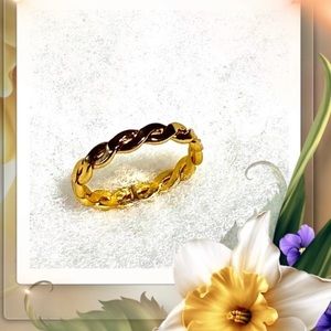 Golden Style Braided Ring NWOT